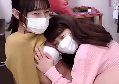 （無修正）「なおちゃんのおっぱ～っい♡」アナル見せ+直嗅ぎ+おっぱい戯れレズライブチャット！マンコチラ見えもあり!!!